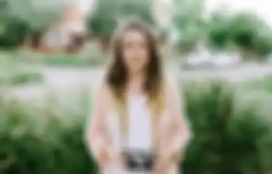Beli Kamera Tua Lalu Bongkar Film Negatifnya, Wanita Ini Syok Bukan Main, Melihat Foto 40 Tahun Lalu Kejadian Mengerikan Ini Terjadi di Kampung Halamannya