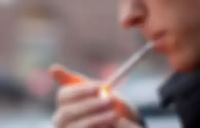 Tak Hanya Mematikan, Ternyata Rokok Jadi Salah Satu Penyebab Kemiskinan di Indonesia