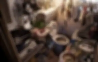 Sulit untuk Bernapas hingga Toilet dan Dapur Menyatu, Inilah Potret Miris dan Beratnya Kehidupan Warga Hong Kong yang Tinggal di Apartemen Kumuh