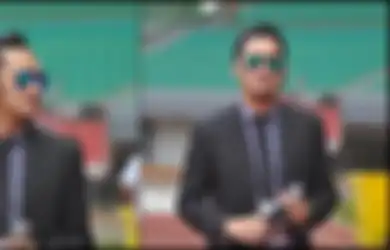 Inilah Sosok Tampan Dibalik Suara yang Sering Umumkan Nama-nama Pemain Saat Laga di Stadion GBK
