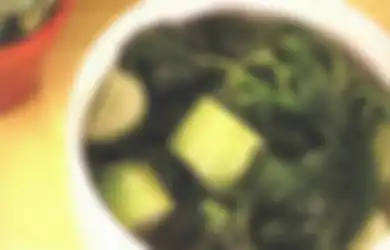 Menu Buka Puasa: Sayur Bening Bayam dan Mentimun yang Segar dan Sehat