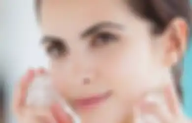 Hanya dengan Es Batu, Anda Bisa Bikin Kulit Wajah Lebih Cantik Bercahaya, Begini Cara Pakainya