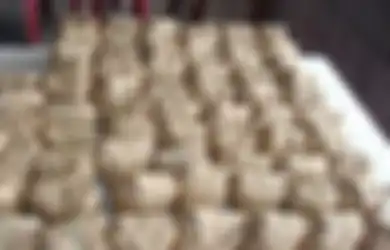Sering Digunakan Sebagai Pembungkus Makanan, Kertas Cokelat Ini Ternyata Bahayanya Luar Biasa Bagi Tubuh, Ini yang Akan Terjadi