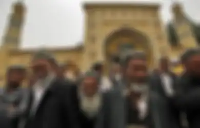 Tak Cukup Berbuat Zalim di Negerinya Sendiri, China Gunakan Jasa Penjahat Digital untuk Hantam Warga Uighur di Luar Negeri, Facebook Sampai Harus Repot-repot Turun Tangan Mengadangnya dengan Ini