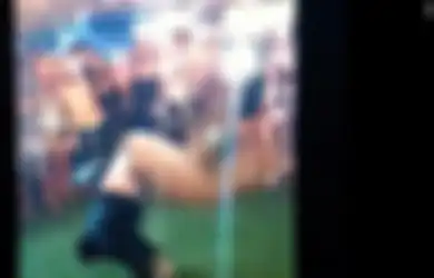 Duh, Asik Menari dan Lakukan Backflip, Agen FBI Ini Tak Sengaja Jatuhkan Pistolnya dan Tembak Orang