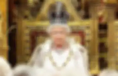 65 Tahun Berkuasa, Begini Anggunnya Ratu Elizabeth II Ketika Dinobatkan Menjadi Ratu Inggris