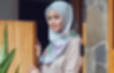 Hengkang dari Dunia Hiburan Usai 'Digondol' Pengusaha Berondong, Artis Lawas Revalina S. Temat Sukses Bikin Melongo Saat Kepergok Punya Fasilitas Rumah yang Super Luas Ini