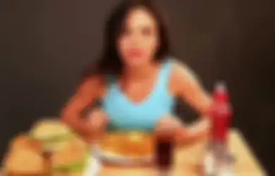 Termasuk Cancer, 4 Zodiak Ini Hobi Makan Junk Food Kalau Bad Mood!