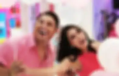 Besok Ulang Tahun, Ayu Ting Ting Lagi-lagi Dapat Kejutan dari Ivan Gunawan yang Pernah Kasih Kado Tas Ratusan Juta, Tapi Respon Sang Biduan Dangdut Malah Bikin Kecewa: 'Gak Usah!'
