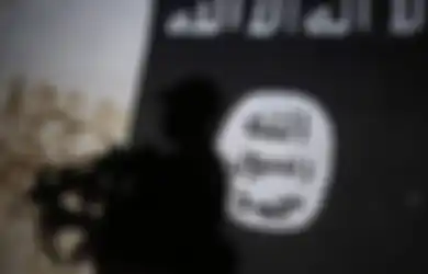 Berbagai Jenis Senjata Buatan Israel Ditemukan di Gudang Milik ISIS di Suriah: Apakah Israel dan ISIS Bersekutu?