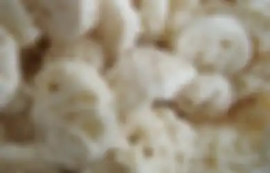 Tak Lengkap Makan Tanpa Kerupuk, Tapi Ternyata Ini Makanan yang 'Jahat'