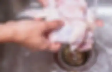 Jangan Cuci Daging Ayam Jika Ingin Menyimpannya dan Tak Langsung Dimasak, Bukannya Higenis Justru Bisa Berbahaya Loh!