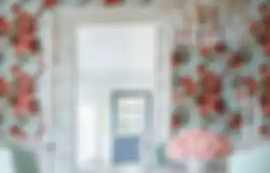 Meja Makan Hemat Tempat di Rumah Mungil, Mending Bulat atau Kotak?