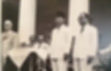 Saat Bung Karno Batal Dibunuh Dengan Cara Keji: Dilempar dari Pesawat