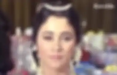Ditaruh di Tangan Ratu Horor Indonesia, Inilah Benda Kecil yang Ikut Bersama Suzanna Masuk ke Liang Lahat, Clift Sangra: Itu Permintaan Bunda!