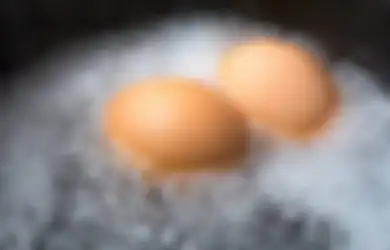 Bukan Sulap Bukan Sihir, Cukup Tambahkan Sesendok Garam Saat Rebus Telur dan Lihat Apa yang Terjadi 10 Menit Kemudian, Dijamin Appetizing!