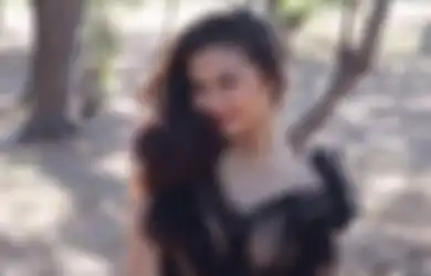 Ariel Tatum Enggak Bisa Tidur 2 Hari Karena Anak Alias Kucingnya Sakit