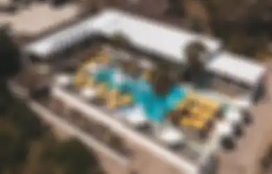 Tropicola, Resto Baru di Bali Bernuansa Kolam Renang Tahun 80an