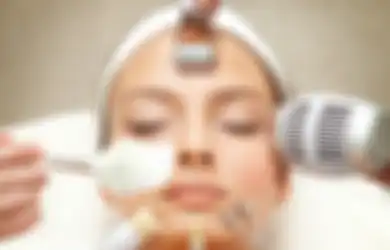 Apakah Perlu Melakukan Facial Wajah ke Salon? Ini Penjelasannya