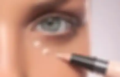 6 Kesalahan Paling Sering Dilakukan Saat Pakai Concealer! Sudah Tahu?