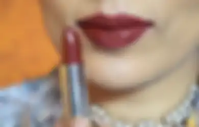 5 Wana Lipstik Ini Cocok Buat Semua Warna Kulit, Lho. Bikin Fresh!