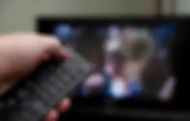 Siapa Sangka Segini Jarak Aman Menonton TV yang Jarang Diketahui, Pecinta Netflix Mesti Tahu!