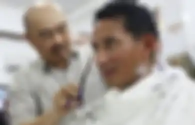 Cerita Ko Tang, Kios Pangkas Rambut 'Pembawa Hoki' Langganan Pejabat Mulai dari Jokowi hingga Sandiaga
