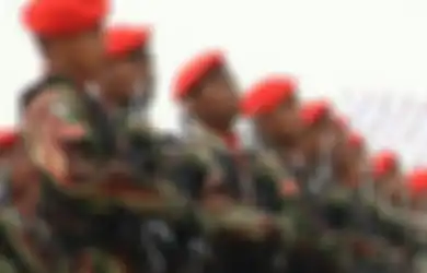 Jago Bertempur dan Bawa Senjata Lengkap, Ratusan Prajurit Terbaik Milik TNI AD Tiba di Palu, Ada yang Terjadi?