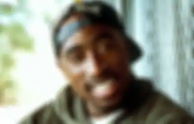 Kertas Lusuh Surat Cinta Tupac untuk Inspirasi Lagu 'All Eyez On Me' Laku Terlelang Rp1,3 Miliar