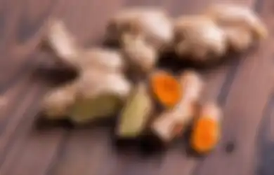 Nggak Bakal Nyesel, Coba Rebus Kunyit dan Jahe Lalu Minum Airnya, Khasiatnya Bisa Berikan Perlindungan Tubuh dari Penyakit Mematikan Ini