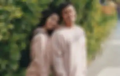 Baru Pacaran, Ini Potret Kemesraan Jojo Suherman dan Clairine Clay. Romantis!