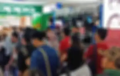 Oppo Daftarkan Paten Smartphone Lipat Dengan Bentuk Unik