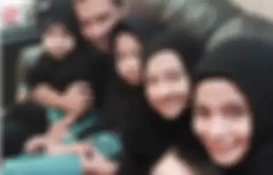Dinikahi Pejabat Mantan Pacar Nafa Urbach, Artis Cantik Ini Jadi Nyonya Besar di Rumah Nyaman dan Luas, Ruang Tengahnya Bikin Tercengang