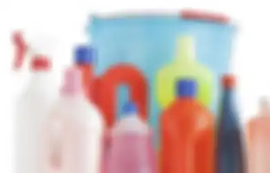 Mengenal Kandungan Bahan Kimia Berbahaya dalam Pembersih Rumah
