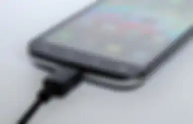 Mudik? Lakukan 10 Hal Ini Biar Baterai HP Awet Selama Perjalanan!