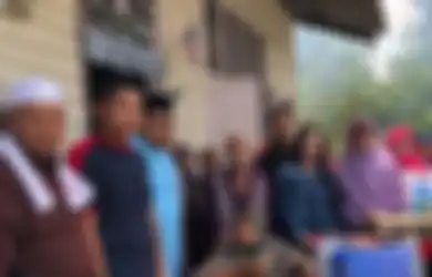 Cerita Pak Kasim: Tukang Becak yang Hanya Gunakan Uang Rp180 Ribu per Bulan untuk Makan dengan Istrinya