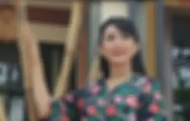Biodata Artis Ratna Listy, Mantan Presenter Bedah Rumah yang Banting Stir Jadi Dukun, Kini Dijauhi Keluarga!