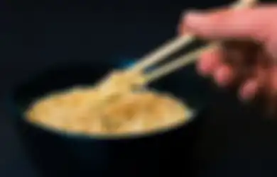 Tak Boleh Terlalu Sering Dikonsumsi, 4 Bahanya Ini Akan Menghampiri Tubuh Jika Berlehihan Makan Mie Instan, Apa Saja?