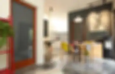 Antimainstream! Inspirasi Desain Rumah 60 M2, Warnanya Hitam