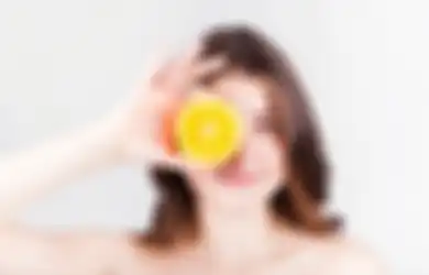 Masalah Ketiak Hitam Bisa Diatasi Menggunakan Lemon, Benar Enggak Ya?