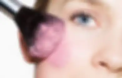 Pasti Bagus, Ini 5 Rekomendasi Blush On Lokal Terbaik yang Wajib Coba!