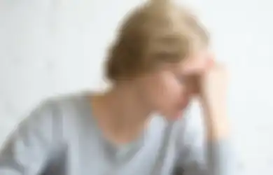 4 Penyebab yang Mungkin Kenapa Kita Sering Pusing Sampai Merasa Sekeliling Berputar Saat Bangun Tidur
