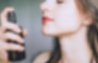 Wajah Fresh dan Anti Kering Selama Puasa, Gunakan 4 Toner Mist Ini!