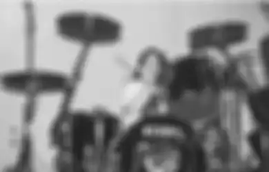 Dave Grohl Ngaku Jiplak Style Nge-drum Musisi Disko di Album 'Nevermind' Nirvana