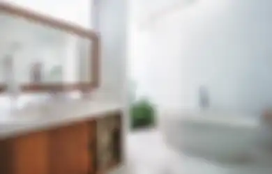 Uniknya Kamar Mandi Menyatu Taman, Bikin Relaksasi Makin Nyaman!