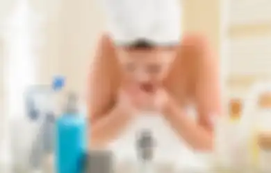 Enggak Bermanfaat, Ini 5 Kesalahan Pakai Skincare Malam yang Sering Dilakukan!