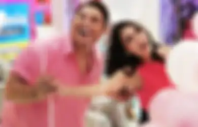 Selama Ini Setia Dampingi Ayu Ting Ting, Cinta Ivan Gunawan Akhirnya Bersambut Manis, Sang Biduan Ungkap Perasaan Mendalam Sampai Banjir Air Mata: Gue Sayang Banget Sama Lo!