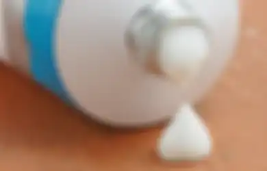 Cek Lagi, 5 Kandungan Produk Kecantikan Ini Ternyata Berbahaya!