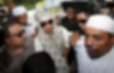 Ribut Gegara Hal Sepele Ini, Habib Bahar bin Smith Pukul Pria Gay dalam Bui, Foto Korban Banyak Dicari 