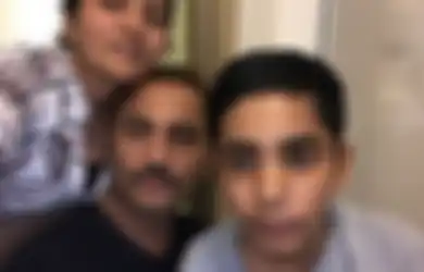 Sembunyikan Penyakit Putranya, Kedua Orangtua Ini Temukan Catatan Mengharukan Setelah Ia Meninggal